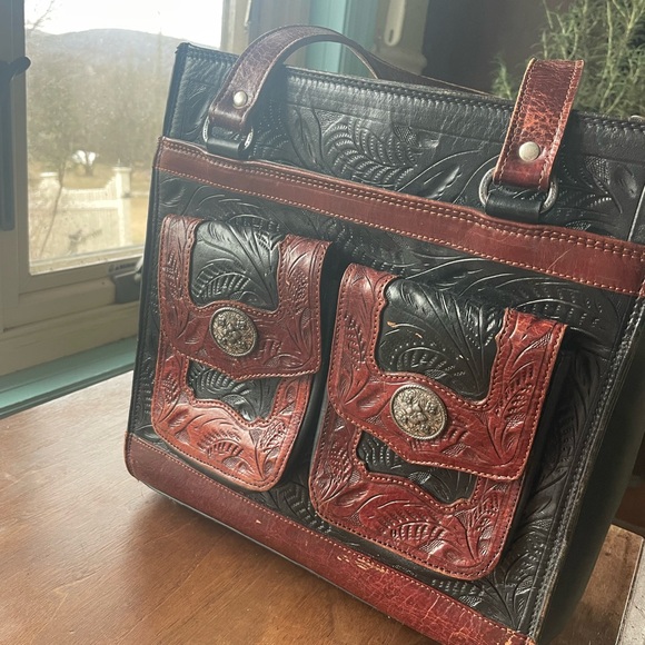 Vintage Handbags - Vintage Tooled All leather bag